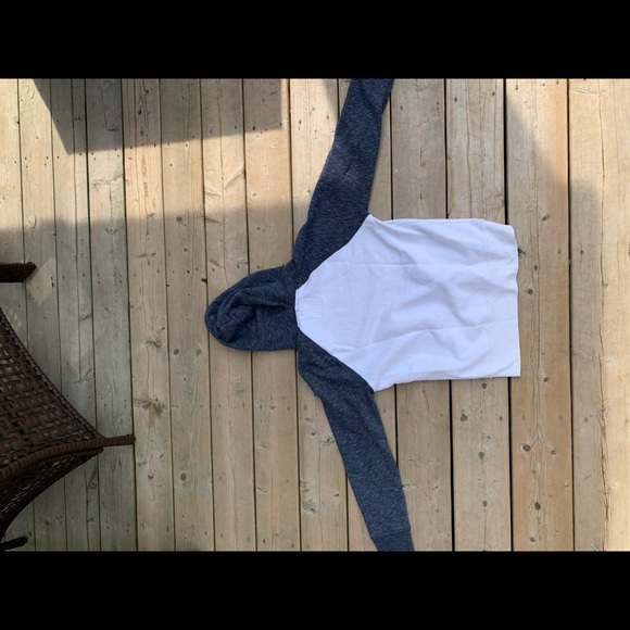 Kids Hollister Hoodie- XS - Picture 2 of 2